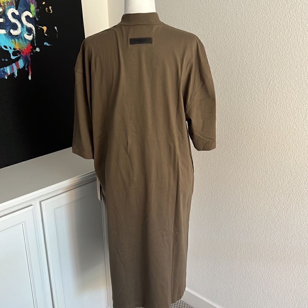 đ¨SOLD OUT In STORESđ¨ FearâofâGodâESSENTIALSâDress-âNWT - Picture 4 of 10